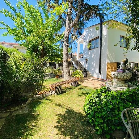 Charming Apartment In A Duplex With Garden & Balcony Cunit Kültér fotó