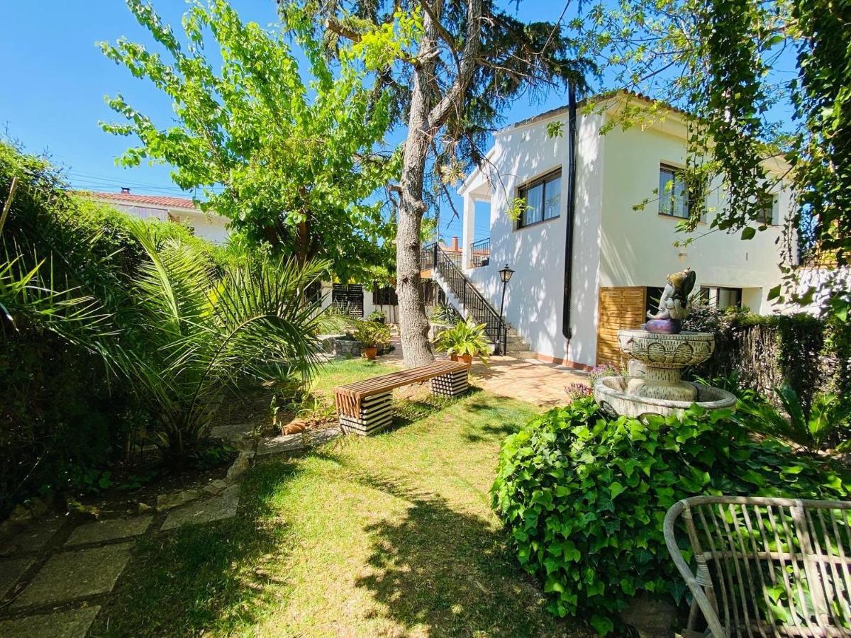 Charming Apartment In A Duplex With Garden & Balcony Cunit Kültér fotó