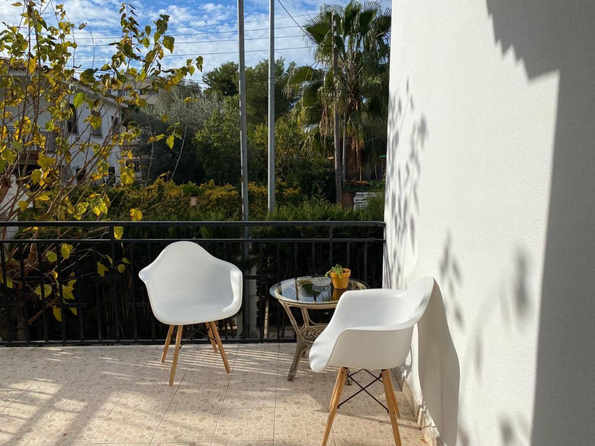 Charming Apartment In A Duplex With Garden & Balcony Cunit Kültér fotó